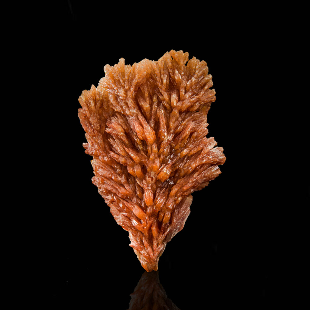 Baryte with realgar