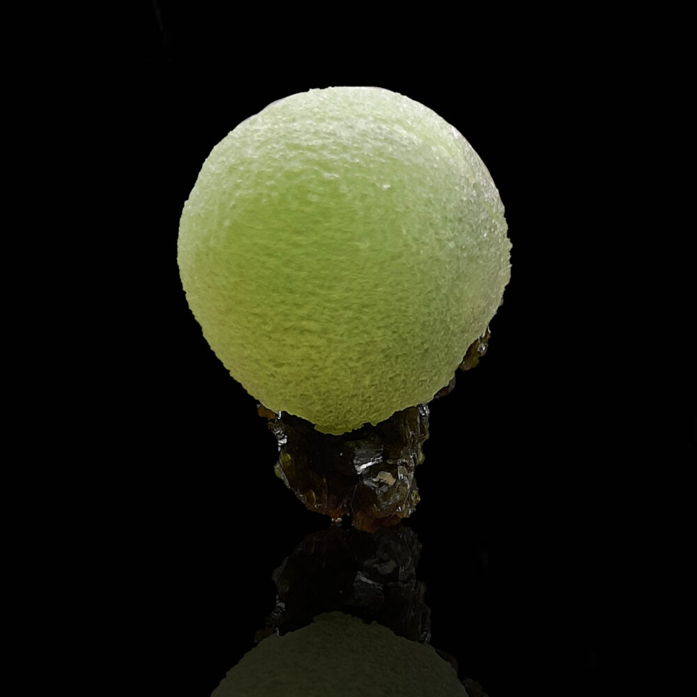 Prehnite on epidote