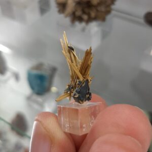 Rutile with hematite