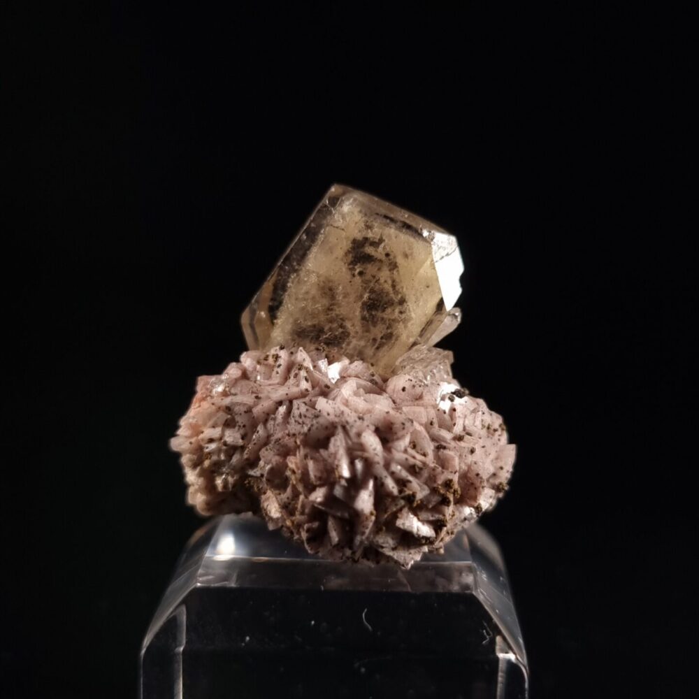Baryte on dolomite