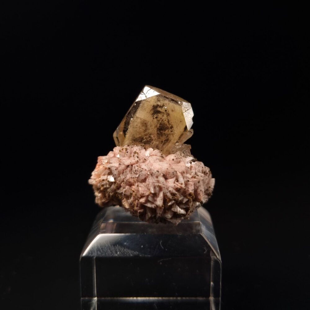 Baryte on dolomite
