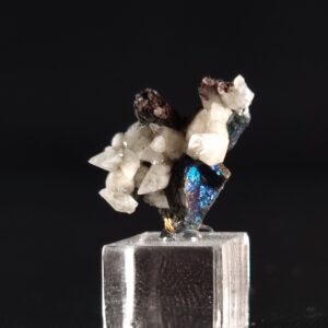 Calcite with chalcopyrite
