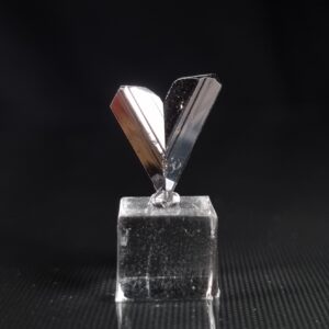 Rutile twin