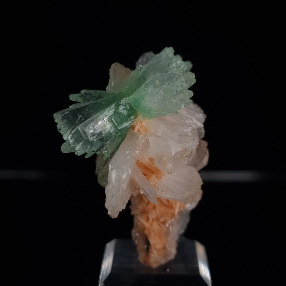 Apophyllite on stilbite
