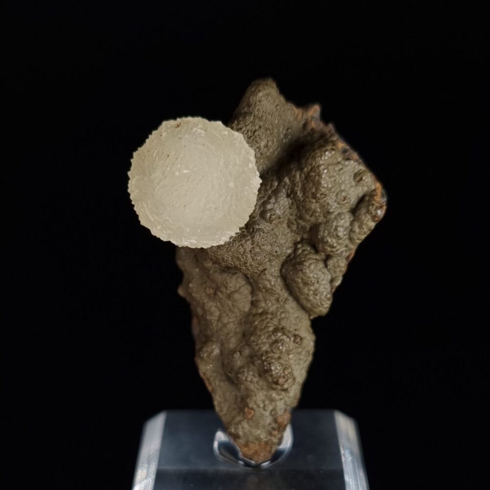 Calcite on basalt