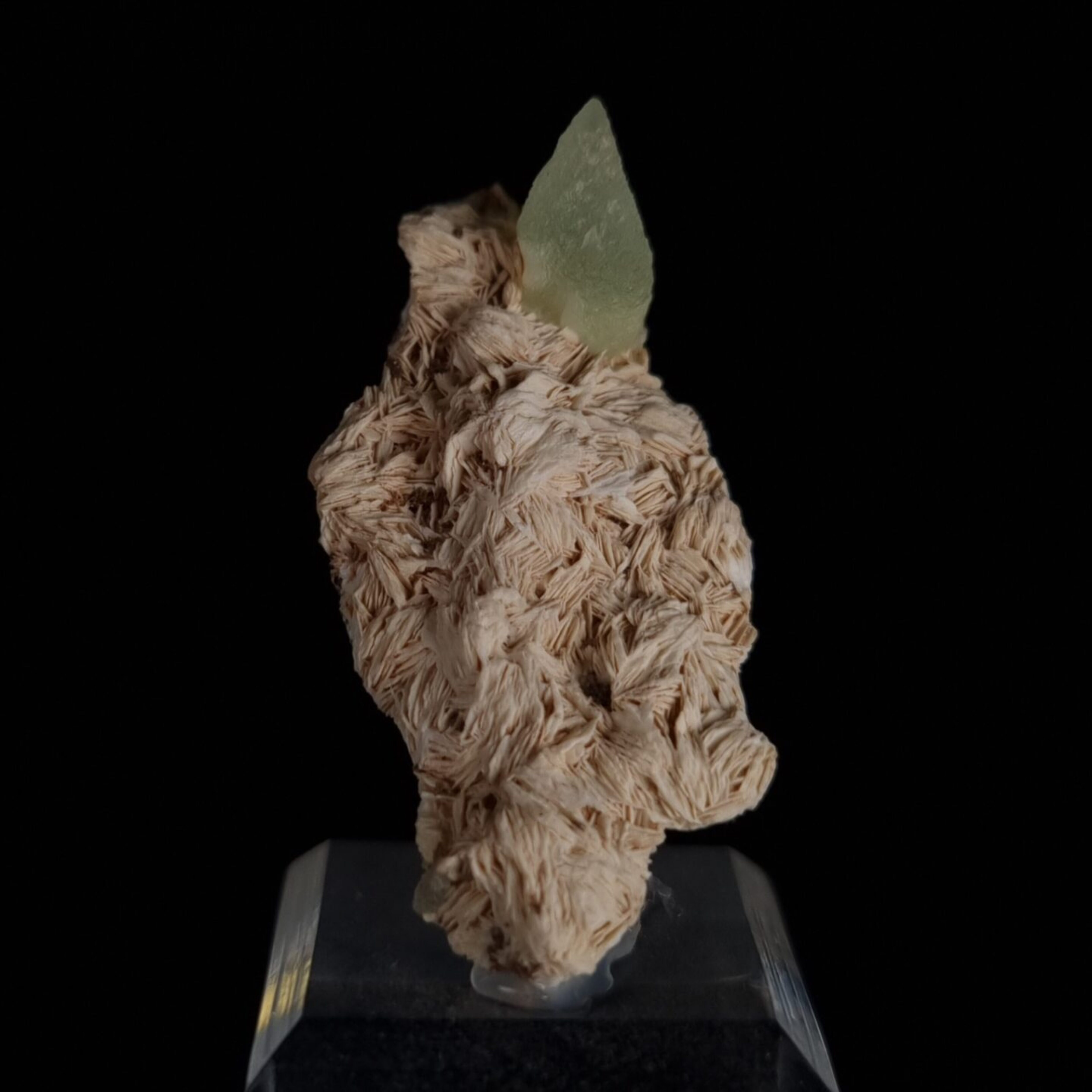 Calcite on baryte
