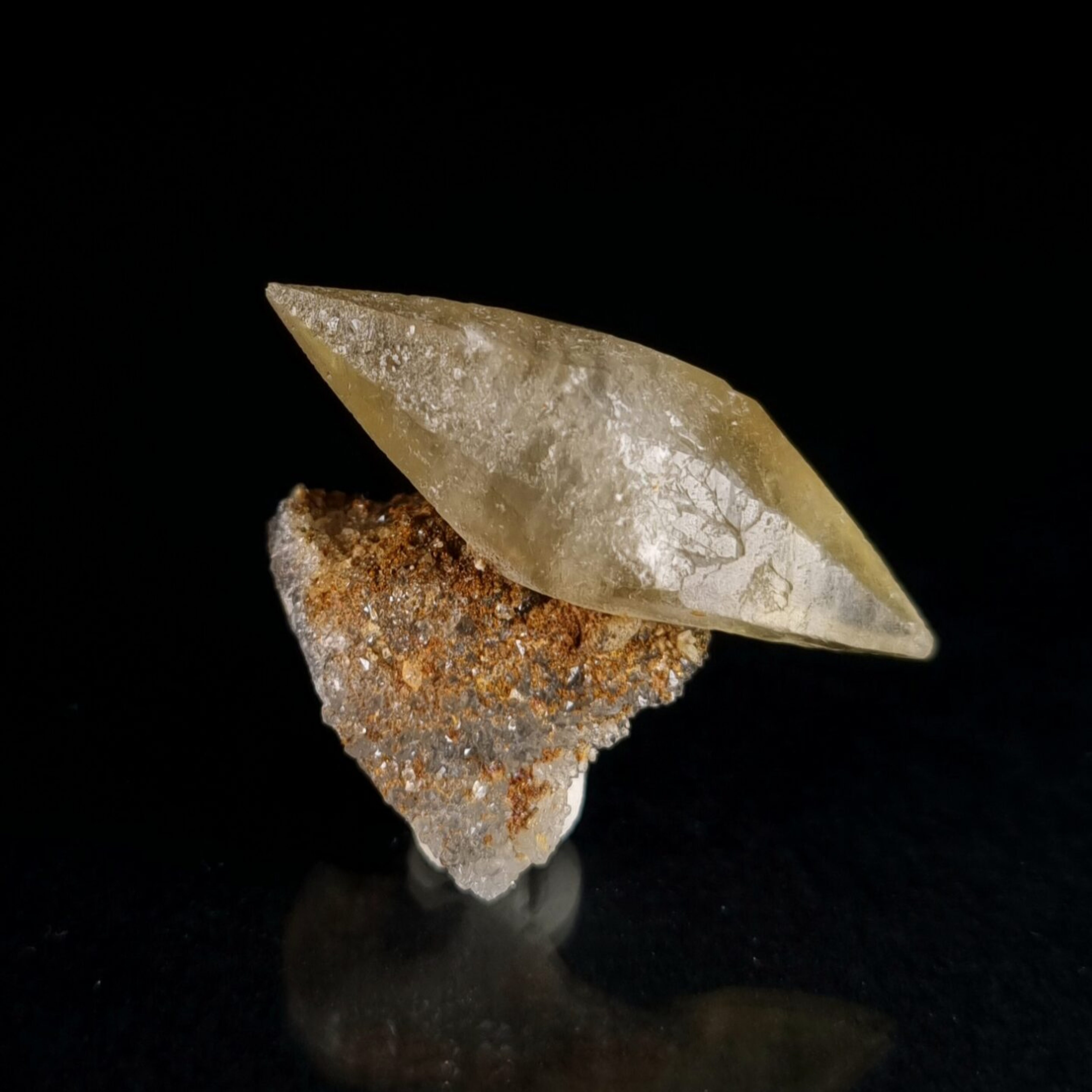Calcite on quartz