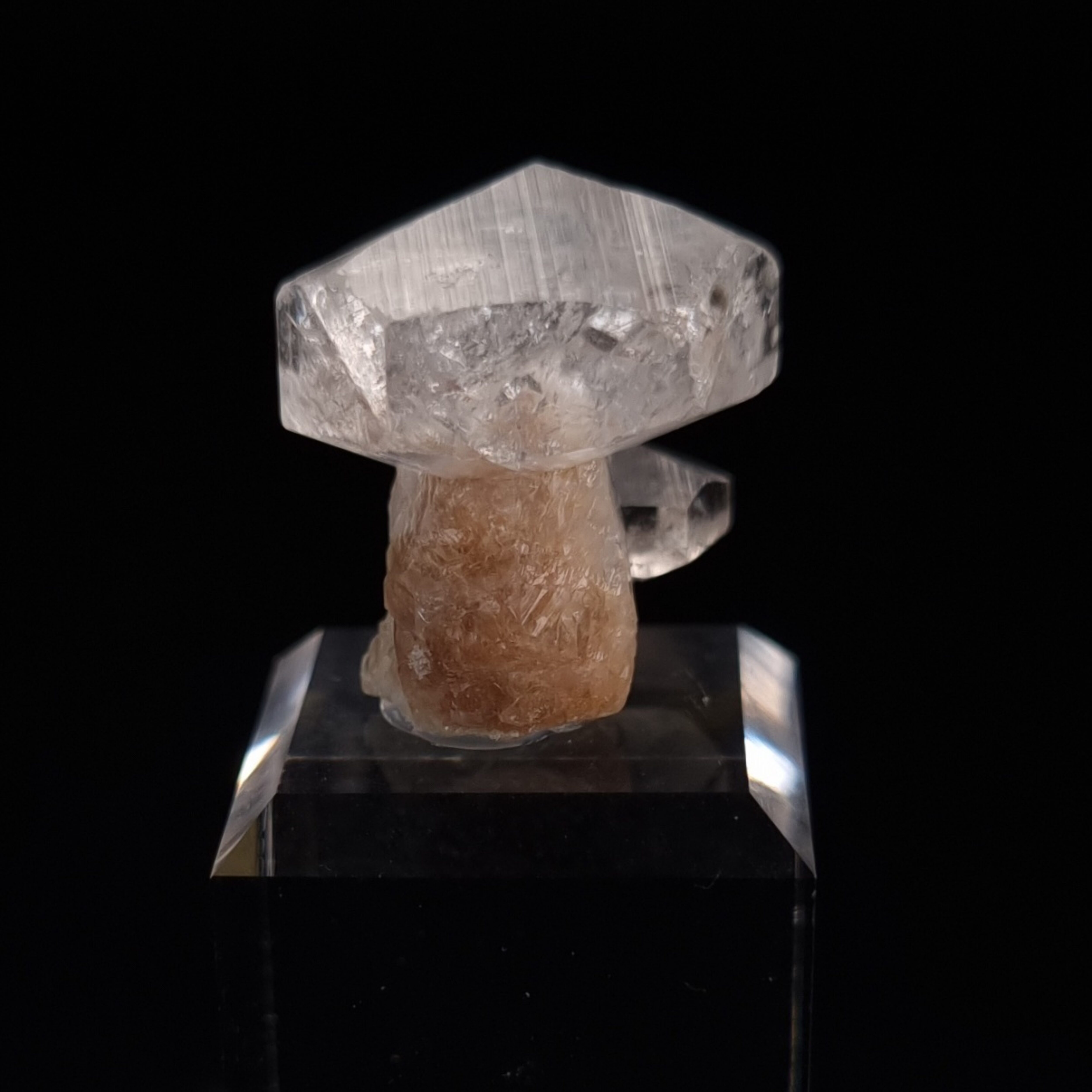 Calcite scepter